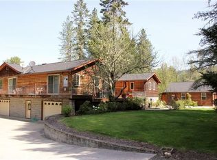 442 Rogue Riffle Dr, Grants Pass, OR 97526