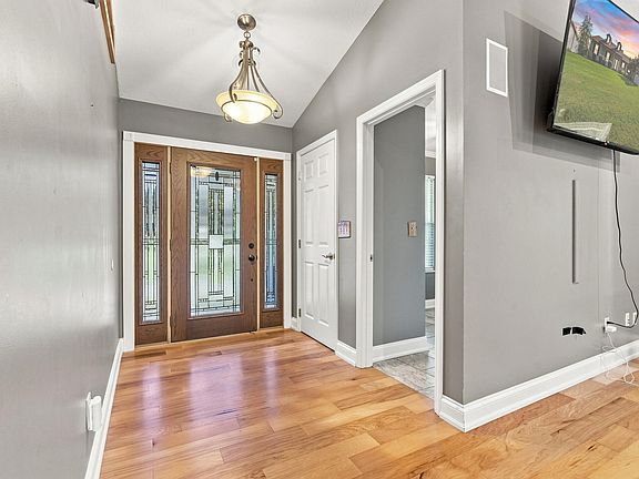 5th image of 168 Covenant Cir