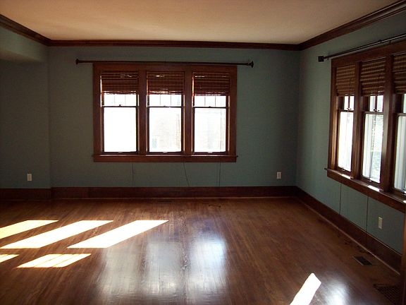4th image of 33 E Central Ave