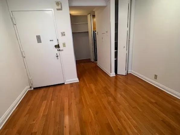 7002 Blvd East image 4 of 35