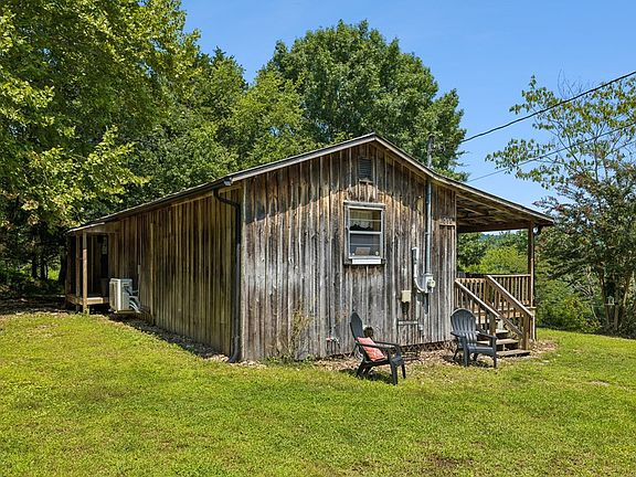 4th image of 238 Rarick Ln
