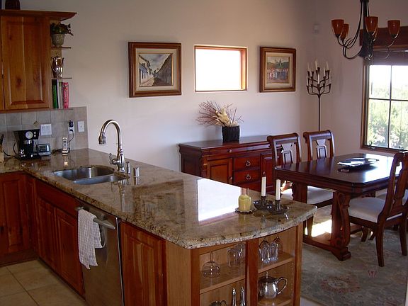 3rd image of 109 Avenida Frijoles