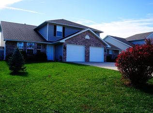 5500-5502 Volunteer Dr, Columbia, MO 65201