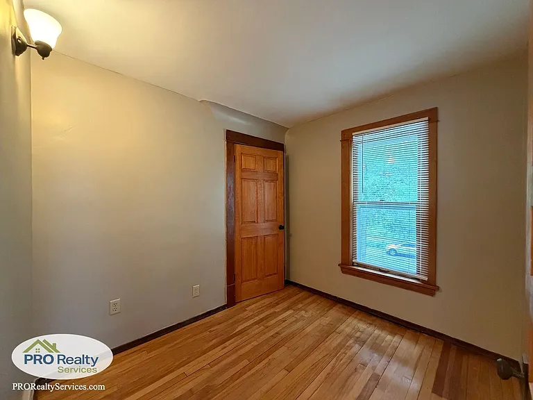 826 Thomas Ave — Photo 19