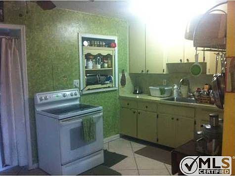 5th image of 476 Seminole Dr