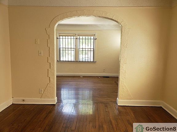4th image of 9259 Bedford St
