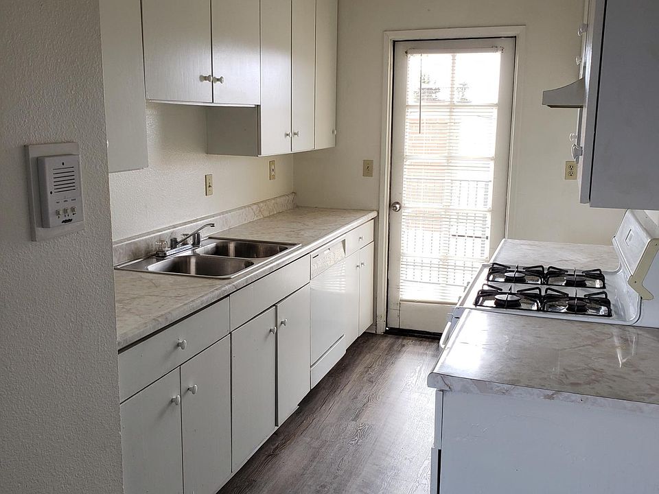 1st image of 1030 E Hill St #2