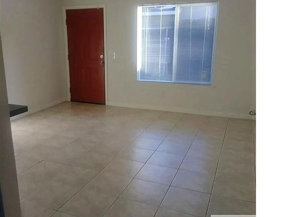 3rd image of 4612 Parker Ave