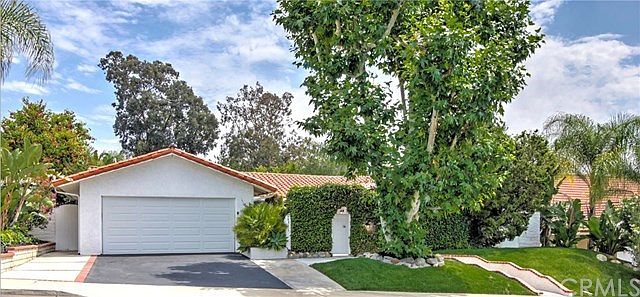 Beautiful 1888 sq. ft. 4 bedroom, 2 bathroom single level home in highly desirable Deane Homes neigh