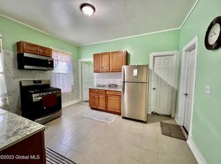 1010 Delamont Ave FLOOR 2, Schenectady, NY 12307