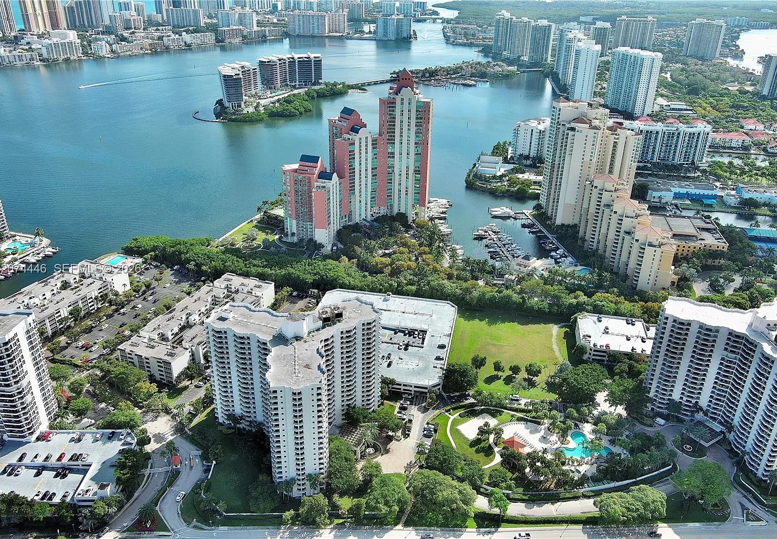 Parc Central Aventura Eas — Photo 1