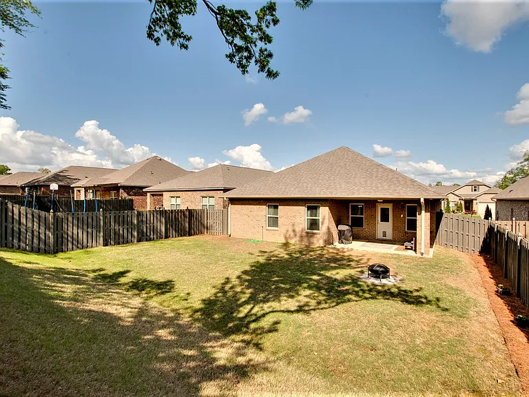 155 Grey Fawn Trl — Photo 6