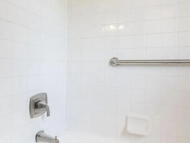 931 NW 7th St #207 — Photo 13