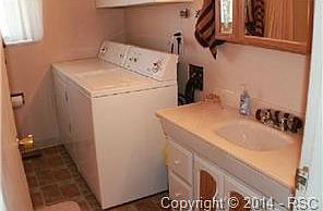 3rd image of 914 Boggs Pl
