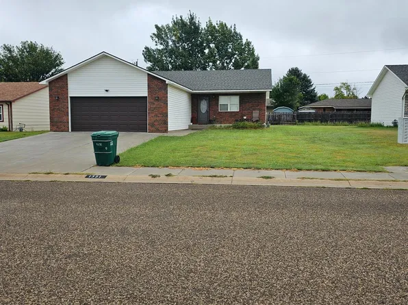 1331 S Clay Ave, Liberal, KS 67901