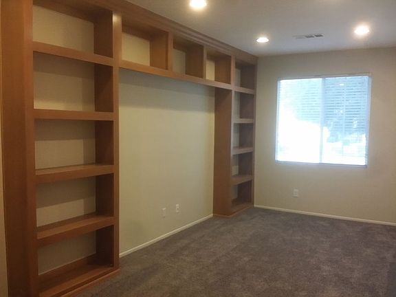 4th image of 31221 Old Trail Cir