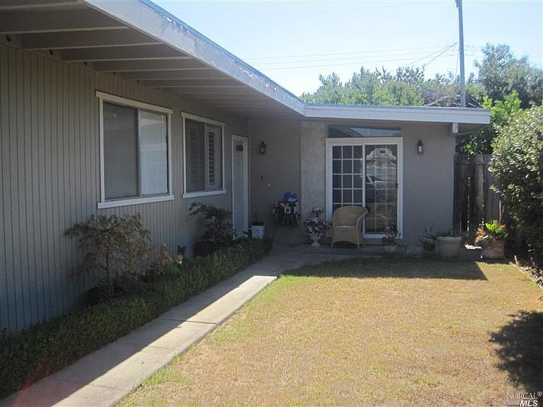 1st image of 1287 Parkwood Dr