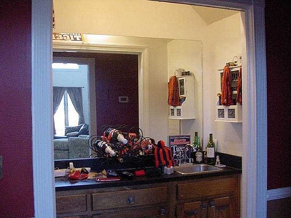 2nd image of 261 Hanarry Dr