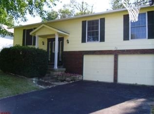 32 Marianne Dr, Saint Peters, MO