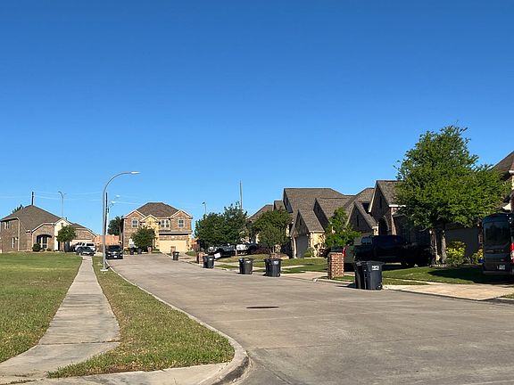 4th image of 3005 Misty Pines Dr