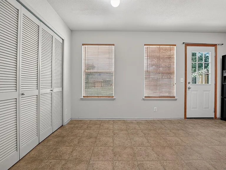 2412 Kale Dr — Photo 14