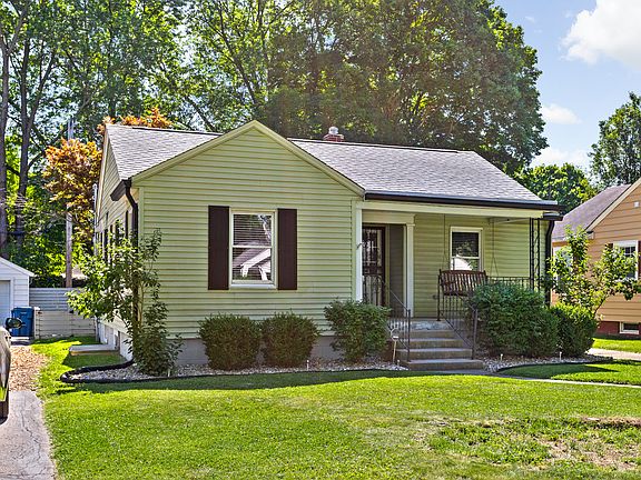 2nd image of 6117 Evanston Ave