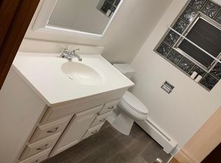 29 Dover Dr, Des Plaines, IL 60018