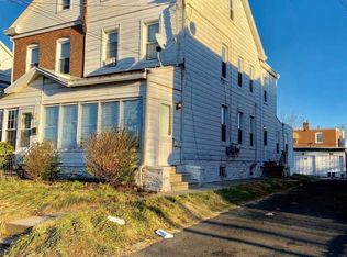 7425 Bingham St, Philadelphia, PA 19111