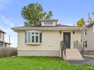 900 Cochrane Ave, Joliet, IL 60436
