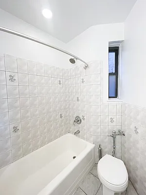 Rented by Urban Real Estate Inc | media 25