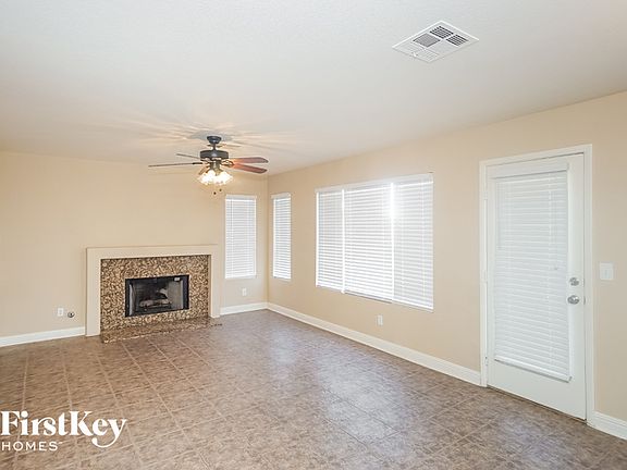 4th image of 740 Canyon Country Cir