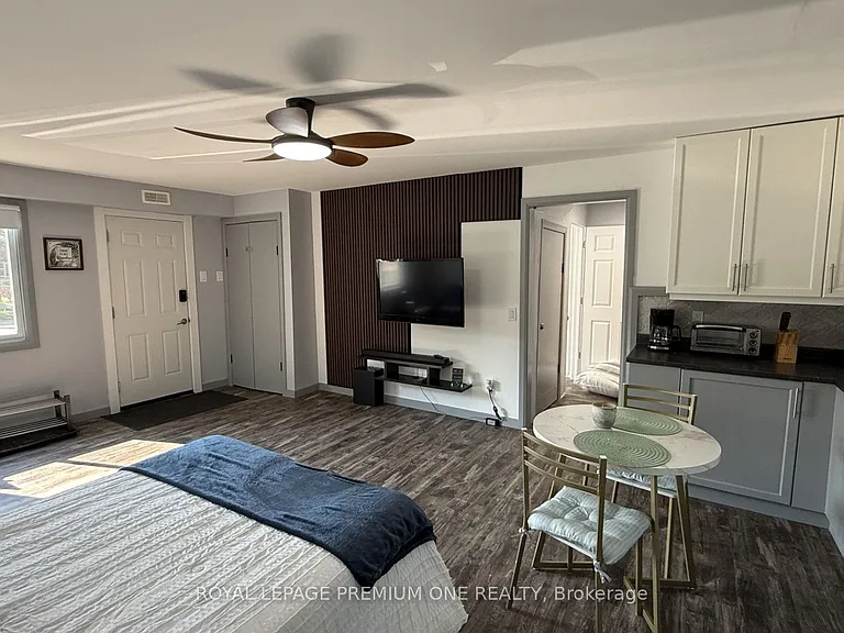 512 Mosley St #WHOLE HOUSE — Photo 43