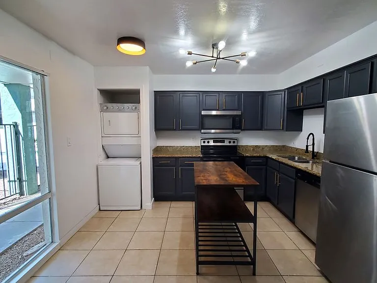 Mountain View Condos — Photo 57
