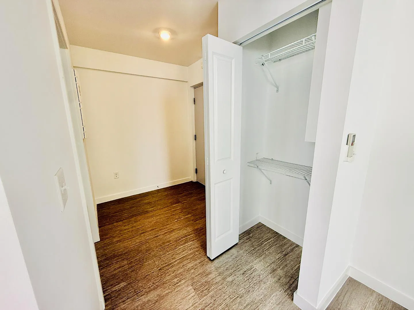 Studio, 409 sqft, $1,700 — Photo 4