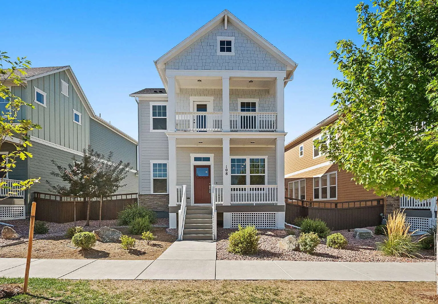 4 bed, 2.0 bath, 2865 sqft, $3,600 — Photo 1