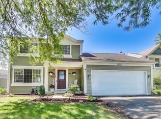 1214 Lone Oak Trl, Aurora, IL 60506