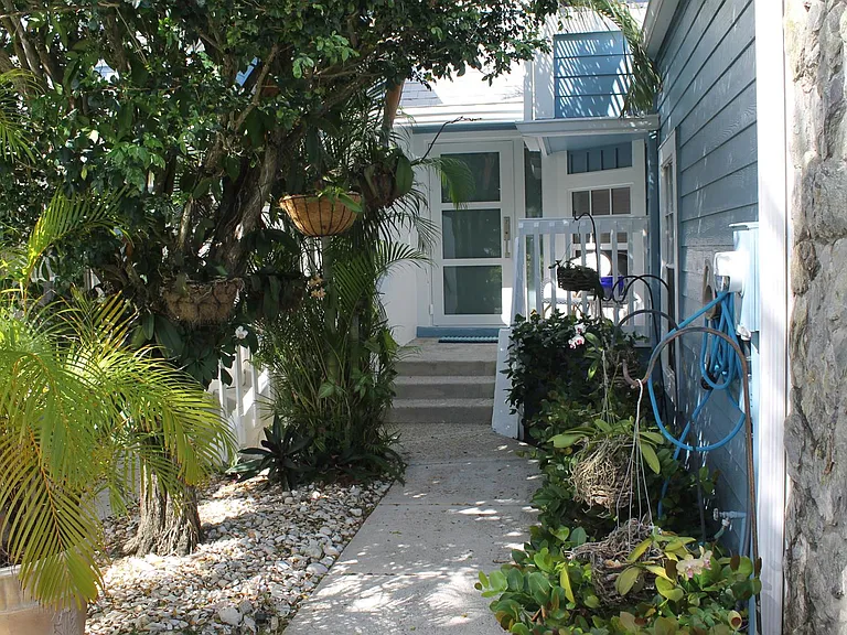 1120 Ocean Dunes Cir — Photo 3