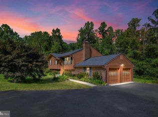 5215 Grenock Dr, Lothian, MD 20711