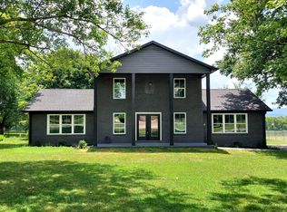 136 Freedom Ln, Winchester, TN 37398