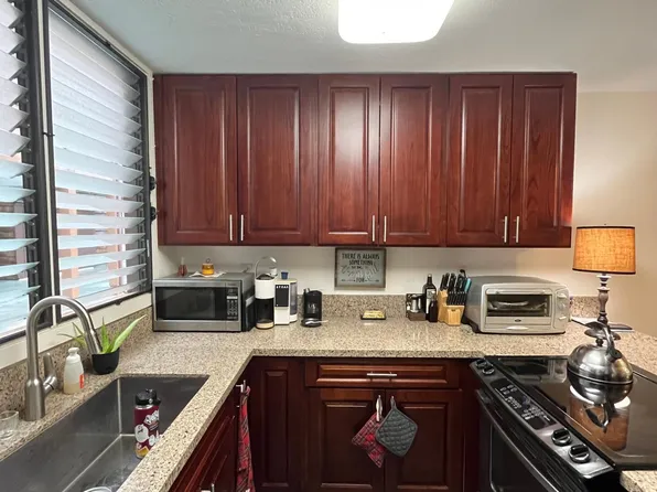 1015 Aoloa Pl, Kailua, HI