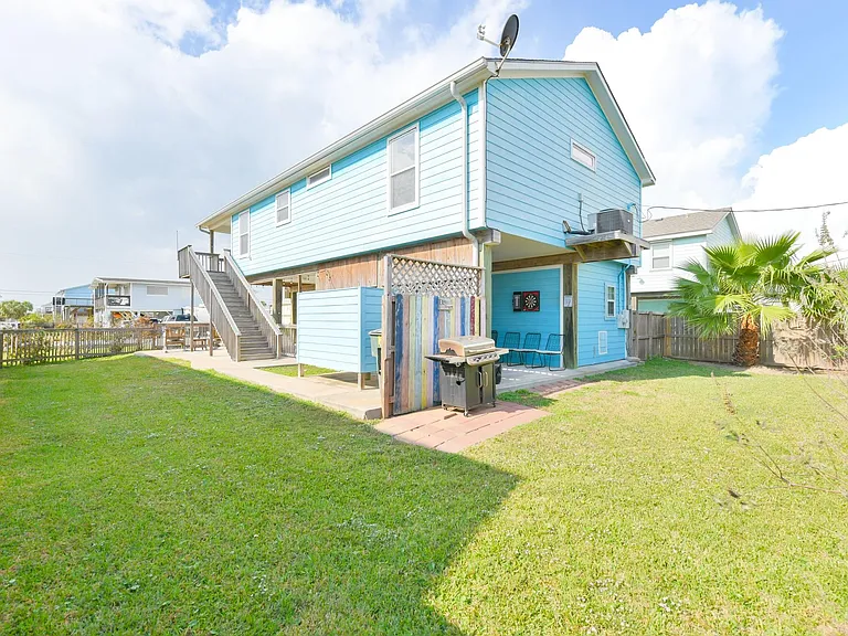 4131 Jackson Dr — Photo 7
