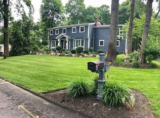 4 Dearborn Rd, West Nyack, NY 10994