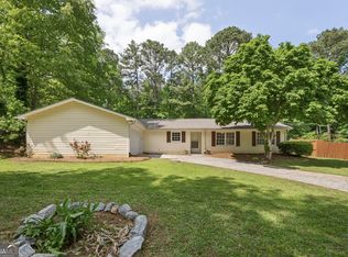 6292 Field Glen Rd, Stone Mountain, GA 30087