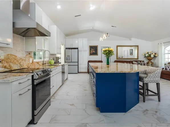 206 SE 28th Ter, Cape Coral, FL 33904