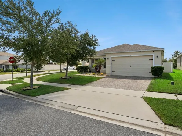 253 Sparrow Hawk Dr, Groveland, FL 34736