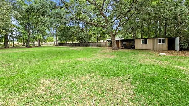 61258 N Military Rd — Photo 40
