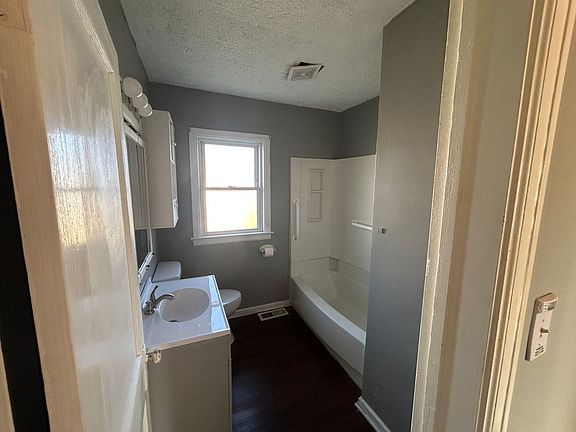 5th image of 2306 Vermont Ave