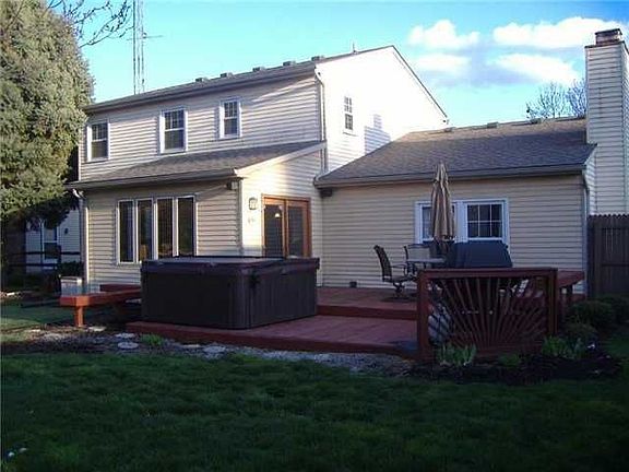 2nd image of 7064 Crosscreek Dr