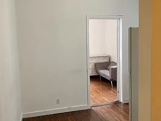 Rented by R New York | media 22