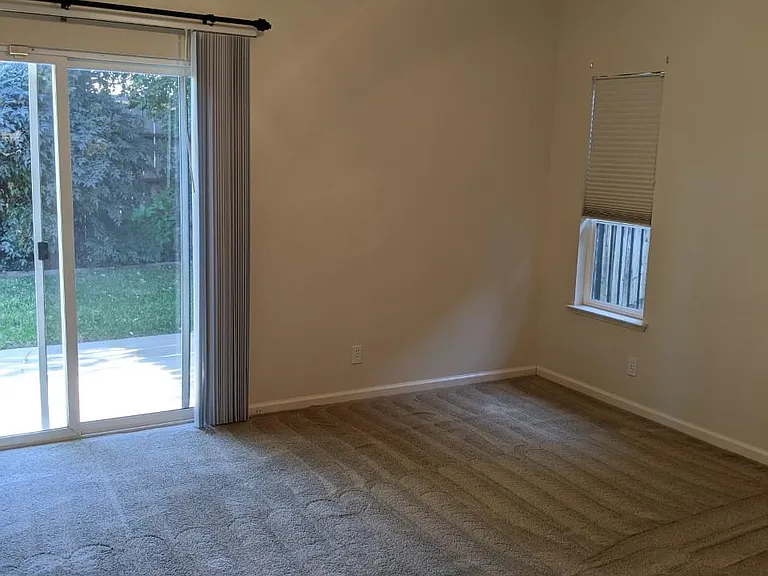 317 Westin Ln — Photo 5